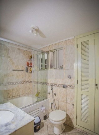 Imagem Apartamento com 3 Quartos à Venda, 131 m² em Menino Deus - Porto Alegre