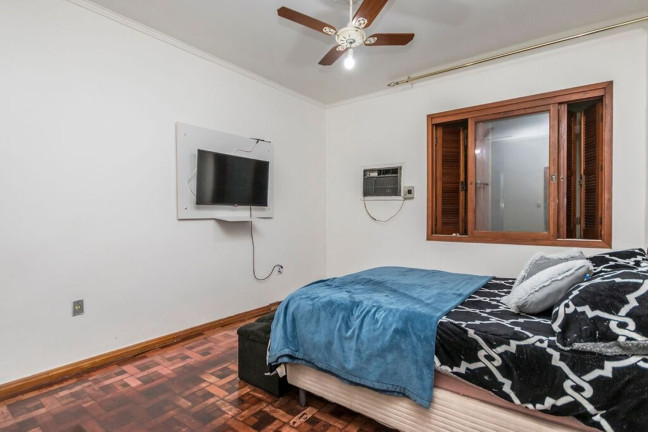 Imagem Imóvel com 2 Quartos à Venda, 64 m² em Menino Deus - Porto Alegre Imagem Imóvel com 2 Quartos à Venda, 64 m² em Menino Deus - Porto Alegre