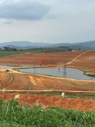 Imagem Imóvel com 2 Quartos à Venda, 200 m² em área Rural De Itapira - Itapira Imagem Imóvel com 2 Quartos à Venda, 200 m² em área Rural De Itapira - Itapira
