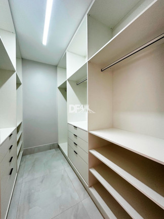 Imagem Casa com 4 Quartos à Venda, 400 m² em Setor Habitacional Arniqueira (águas Claras) - Brasília Imagem Casa com 4 Quartos à Venda, 400 m² em Setor Habitacional Arniqueira (águas Claras) - Brasília