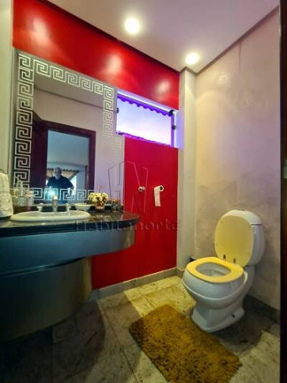 Imagem Casa com 6 Quartos à Venda,  em Manaus