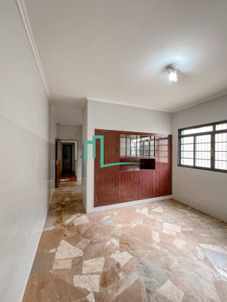 Imagem Casa com 3 Quartos à Venda, em Centro - Franca Imagem Casa com 3 Quartos à Venda, em Centro - Franca