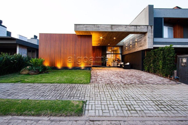 Casa com 4 Quartos à Venda, 220 m² em Condominio Sea Coast - Xangri-lá