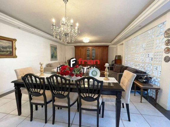 Imagem Casa com 4 Quartos à Venda, 306 m² em Córrego Grande - Florianópolis Imagem Casa com 4 Quartos à Venda, 306 m² em Córrego Grande - Florianópolis