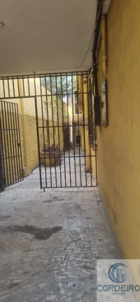 Imagem Imóvel com 10 Quartos para Alugar, 204 m² em Jardim Vinte E Cinco De Agosto - Duque De Caxias Imagem Imóvel com 10 Quartos para Alugar, 204 m² em Jardim Vinte E Cinco De Agosto - Duque De Caxias