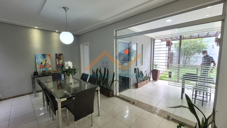 Imagem Casa com 3 Quartos à Venda, 150 m² em Veneza - Ipatinga