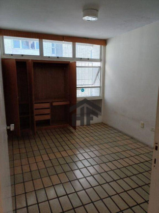 Imagem Apartamento com 3 Quartos à Venda, 140 m² em Torre - Recife