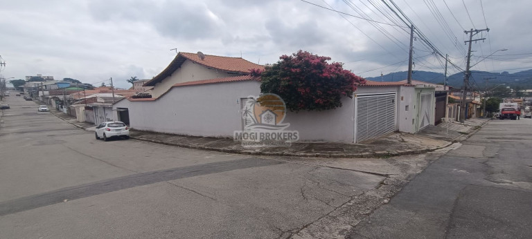 Imagem Casa com 3 Quartos à Venda, 199 m² em Vila Lavinia - Mogi Das Cruzes Imagem Casa com 3 Quartos à Venda, 199 m² em Vila Lavinia - Mogi Das Cruzes