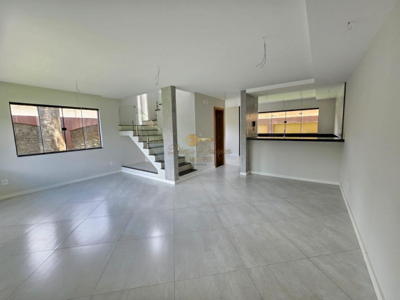 Imagem Casa com 3 Quartos à Venda, 116 m² em Nossa Senhora De Fátima - Teresópolis
