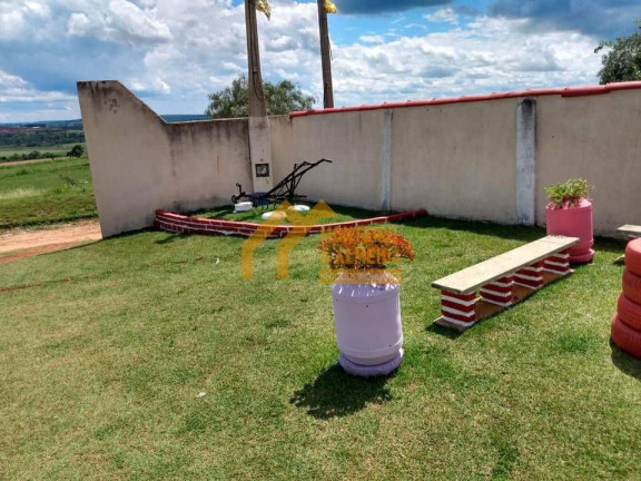 Imagem Chácara com 1 Quarto à Venda, em Bom Retiro - Angatuba Imagem Chácara com 1 Quarto à Venda, em Bom Retiro - Angatuba
