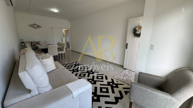 Imagem Casa com 4 Quartos à Venda, 300 m² em Centro - Palhoça Imagem Casa com 4 Quartos à Venda, 300 m² em Centro - Palhoça