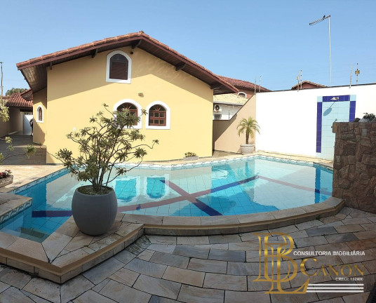 Casa com 6 Quartos à Venda,  em Cibratel - Itanhaém