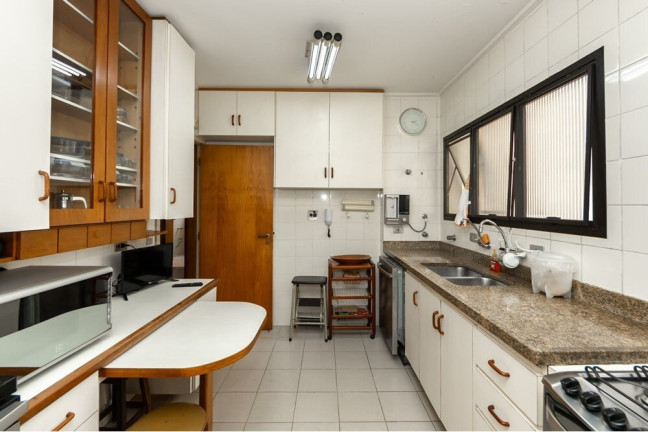 Imagem Apartamento com 3 Quartos à Venda, 151 m² em Vila Nova Conceição - São Paulo Imagem Apartamento com 3 Quartos à Venda, 151 m² em Vila Nova Conceição - São Paulo