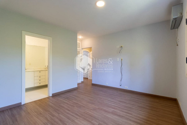 Imagem Casa com 4 Quartos à Venda, 260 m² em Jardim Morumbi - São Paulo