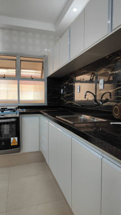 Imagem Apartamento com 3 Quartos à Venda, 133 m² em Gonzaga - Santos