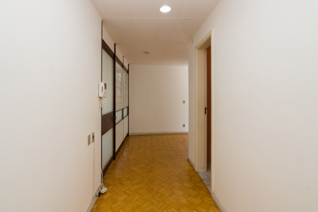 Imagem Imóvel com 3 Quartos à Venda, 174 m² em Centro Histórico - Porto Alegre Imagem Imóvel com 3 Quartos à Venda, 174 m² em Centro Histórico - Porto Alegre