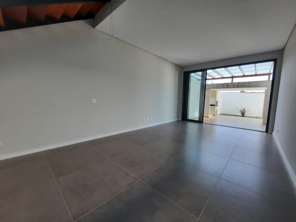 Imagem Casa com 2 Quartos à Venda, 160 m² em Jardim Dos Pinheiros - Atibaia Imagem Casa com 2 Quartos à Venda, 160 m² em Jardim Dos Pinheiros - Atibaia
