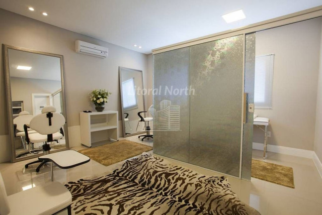 Imagem Apartamento com 3 Quartos à Venda, 131 m² em Barra Sul - Balneário Camboriú Imagem Apartamento com 3 Quartos à Venda, 131 m² em Barra Sul - Balneário Camboriú