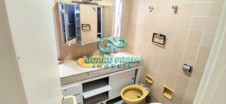 Imagem Apartamento com 3 Quartos à Venda, 130 m² em Pitangueiras - Guarujá