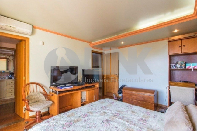 Imagem Casa com 3 Quartos à Venda, 300 m² em Chácara Das Pedras - Porto Alegre