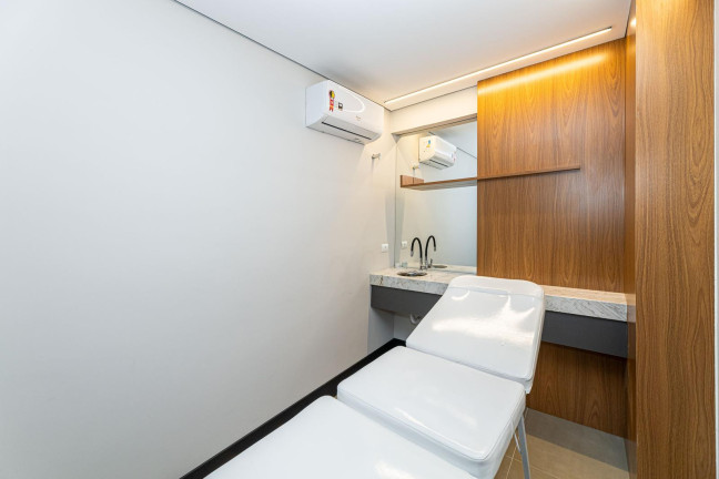 Imagem Apartamento com 1 Quarto à Venda, 23 m² em Centro - Curitiba Imagem Apartamento com 1 Quarto à Venda, 23 m² em Centro - Curitiba