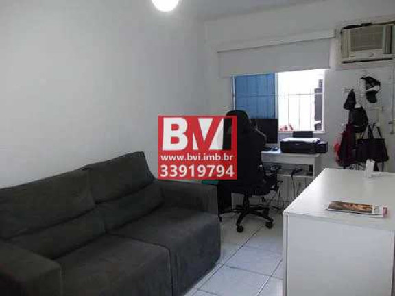 Imagem Casa com 5 Quartos à Venda, 150 m² em Vila Kosmos - Rio De Janeiro Imagem Casa com 5 Quartos à Venda, 150 m² em Vila Kosmos - Rio De Janeiro