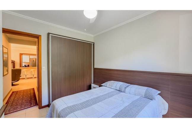 Imagem Imóvel com 2 Quartos à Venda, 100 m² em Petrópolis - Porto Alegre Imagem Imóvel com 2 Quartos à Venda, 100 m² em Petrópolis - Porto Alegre