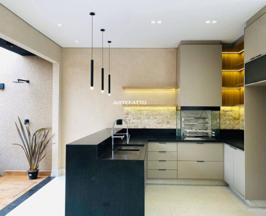 Casa com 3 Quartos à Venda, 175 m²