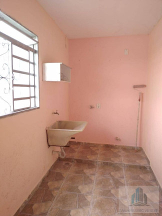 Imagem Sobrado com 5 Quartos à Venda, 210 m²