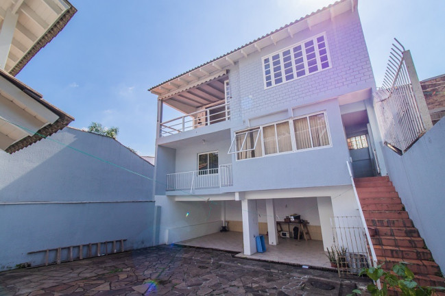Imagem Casa com 3 Quartos à Venda, 336 m² em São Sebastião - Porto Alegre
