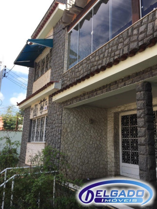 Imagem Sobrado com 5 Quartos para Alugar, 280 m² em Centro - Itaborai