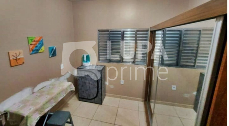 Imagem Casa com 8 Quartos à Venda, 251 m² em Vila Maria - São Paulo Imagem Casa com 8 Quartos à Venda, 251 m² em Vila Maria - São Paulo