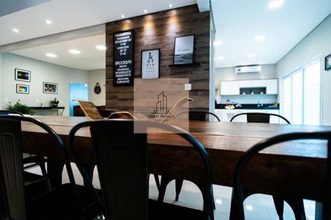 Imagem Casa de Condomínio com 3 Quartos à Venda, 280 m²