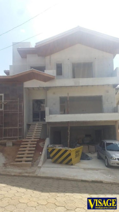 Imagem Casa com 3 Quartos à Venda, 375 m² em Jd. Coleginho - Jacareí
