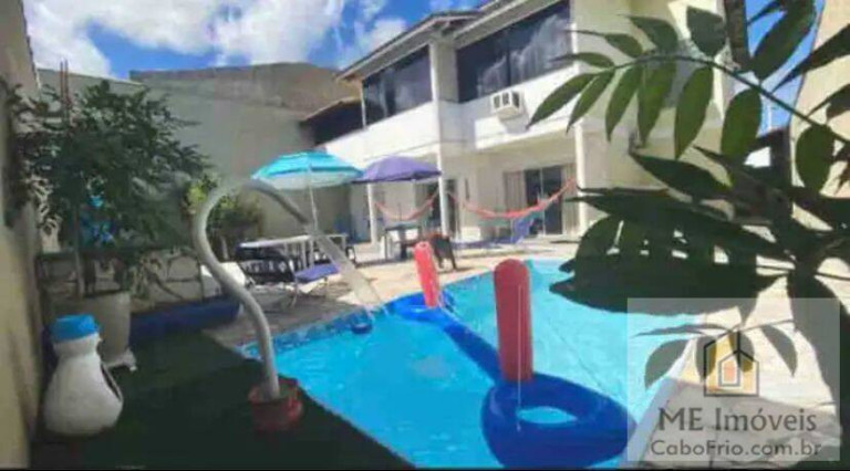 Casa com 4 Quartos à Venda, 392 m² em Praia Do Foguete - Cabo Frio