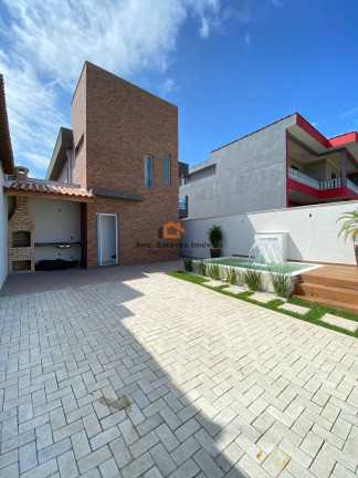 Imagem Casa com 3 Quartos à Venda,  em Jd. Regina - Itanhaém