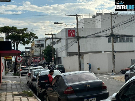 Imagem Imóvel com 5 Quartos à Venda, 205 m² em Setor Campinas - Goiânia Imagem Imóvel com 5 Quartos à Venda, 205 m² em Setor Campinas - Goiânia
