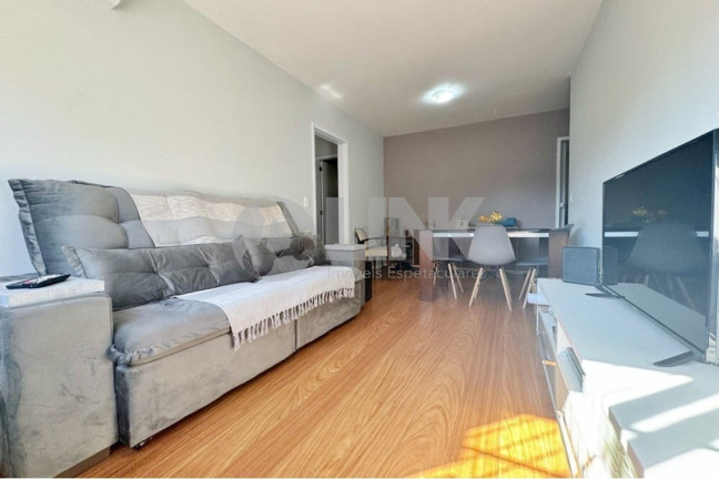 Imagem Apartamento com 2 Quartos à Venda, 74 m² em Jardim Botânico - Porto Alegre