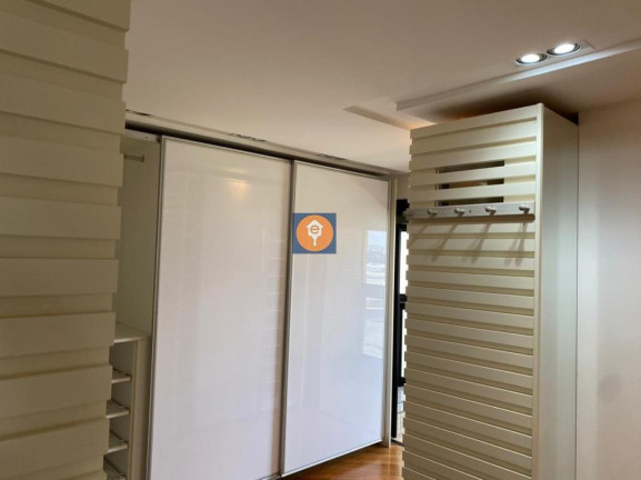 Imagem Apartamento com 4 Quartos à Venda, 206 m²
