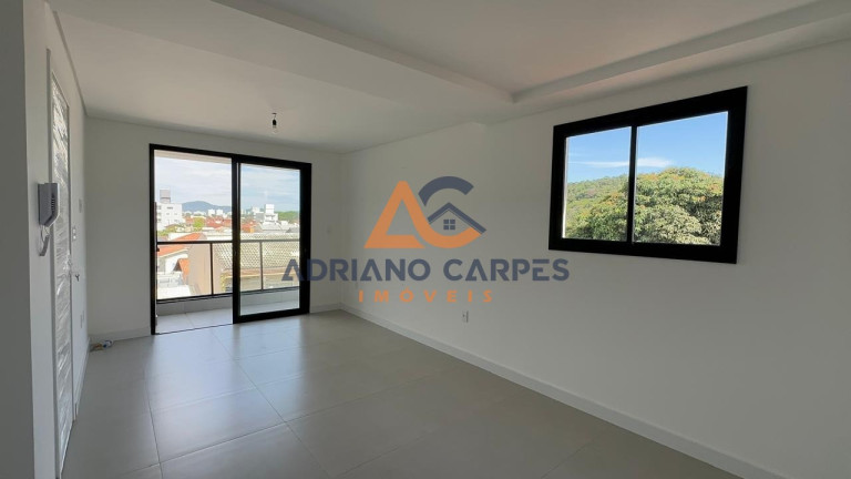 Imagem Imóvel com 2 Quartos à Venda, 72 m² em Centro - Penha Imagem Imóvel com 2 Quartos à Venda, 72 m² em Centro - Penha
