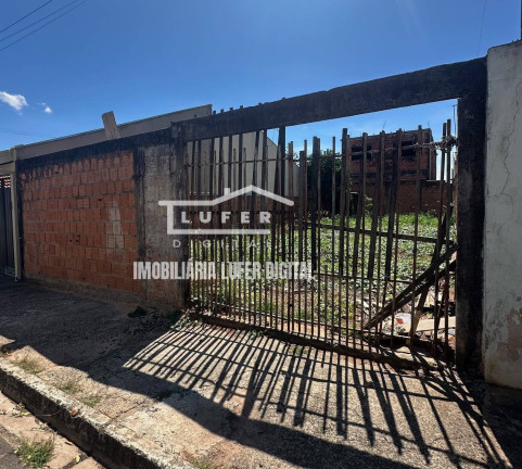 Imagem Terreno à Venda, 160 m² em Victorio De Santi - Araraquara Imagem Terreno à Venda, 160 m² em Victorio De Santi - Araraquara