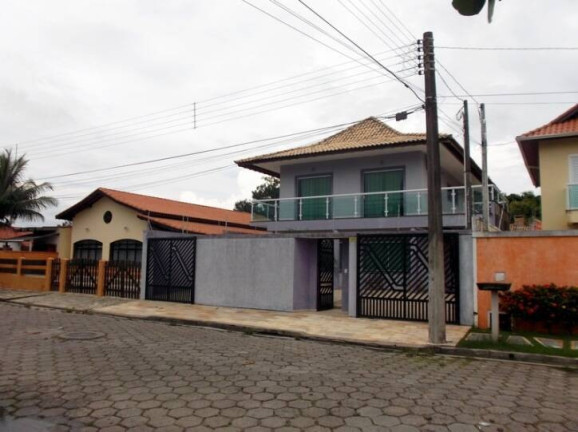 Casa com 4 Quartos à Venda, 360 m² em Tres Marias - Peruíbe