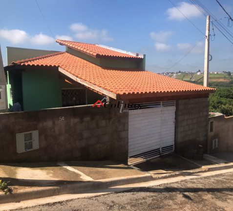 Casa com 2 Quartos para Alugar,  em Antes Do Centro - Ibiúna