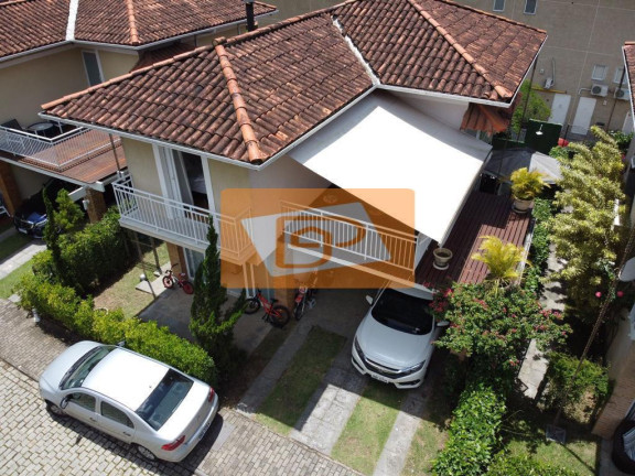 Imagem Casa de Condomínio com 3 Quartos à Venda,  em Nogueira - Petrópolis