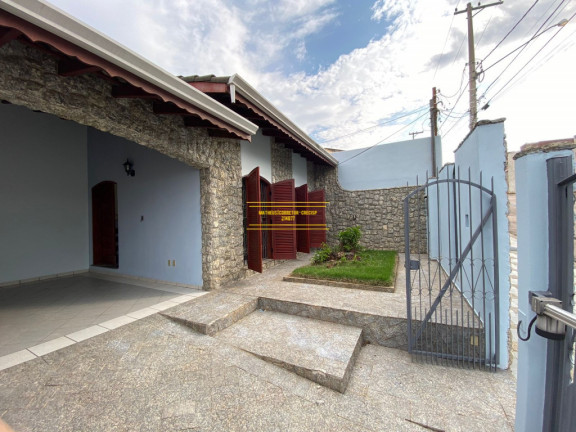 Casa com 5 Quartos à Venda, 198 m²