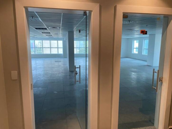 Imagem Sala Comercial à Venda, 126 m² em Alphaville - Barueri Imagem Sala Comercial à Venda, 126 m² em Alphaville - Barueri