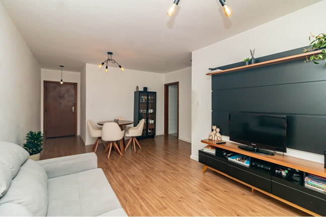 Imagem Imóvel com 2 Quartos à Venda,  em Petrópolis - Porto Alegre