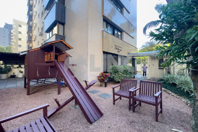 Imagem Apartamento com 3 Quartos à Venda, 115 m² em Petrópolis - Porto Alegre
