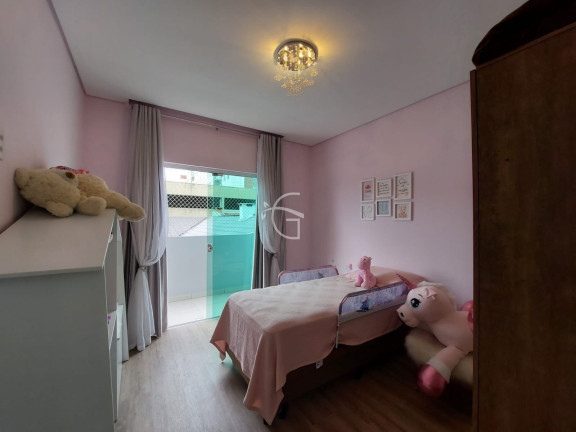 Imagem Casa com 3 Quartos à Venda, em Floresta - Joinville Imagem Casa com 3 Quartos à Venda, em Floresta - Joinville