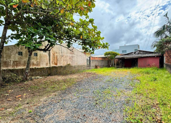 Terreno à Venda, 372 m² em Salinas - Balneário Barra Do Sul